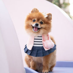 Momoji Jessica Bib - Pastel ชุดสุนัข ชุดแมว ชุดสัตว์เลี้ยง ผ้าพันคอสุนัข สีชมพูกระโปรงยีนส์