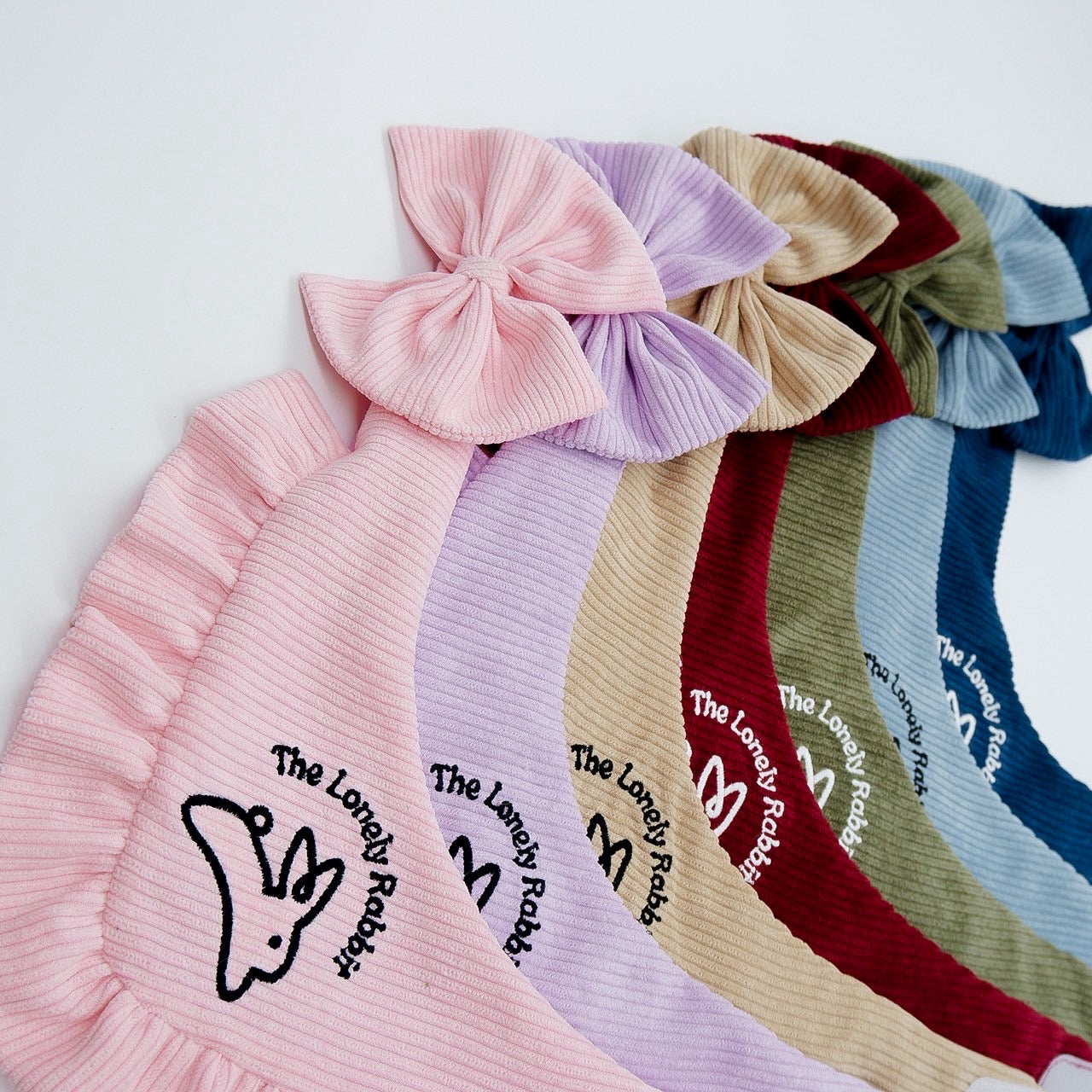 The Lonely Rabbit Fluff Flip Scarf ผ้าผันคอน้องหมาน้องแมว เป็นได้ทั้งโบว์หรือผ้าผันคอ  มี 7 สี