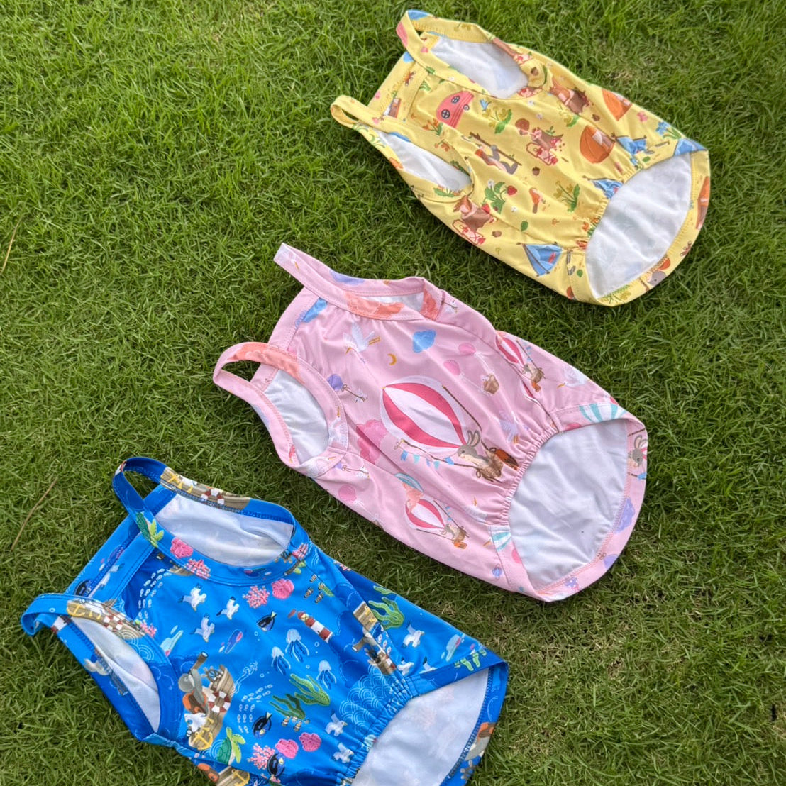 The Lonely Rabbit - First Adventure Strappy Top - เสื้อผ้าสัตว์เลี้ยง เสื้อเย็นสุนัข ชุดกระต่าย Cooling Tank