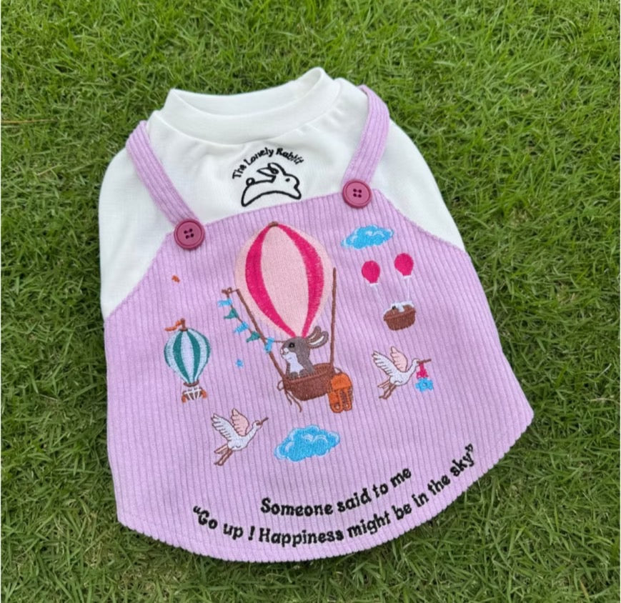 The Lonely Rabbit First Adventure ชุดเอี๊ยมสำหรับน้องหมา ชุดหมา ชุดแมว ชุดสุนัข ชุดสัตว์เลี้ยง